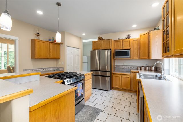 3720 E Broadway Street, Mount Vernon, WA 98274