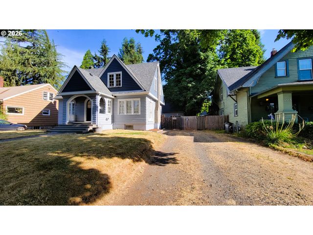 1445 W 11TH Ave, Eugene, OR 97402