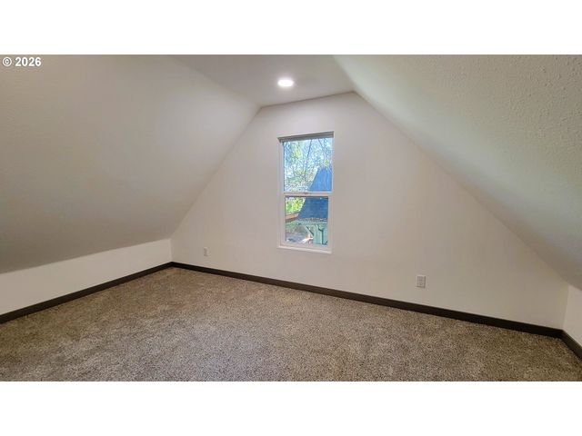 1445 W 11TH Ave, Eugene, OR 97402