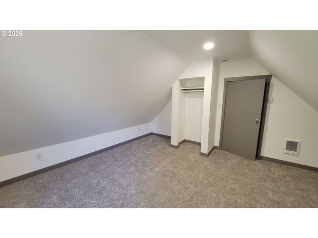 1445 W 11TH Ave, Eugene, OR 97402