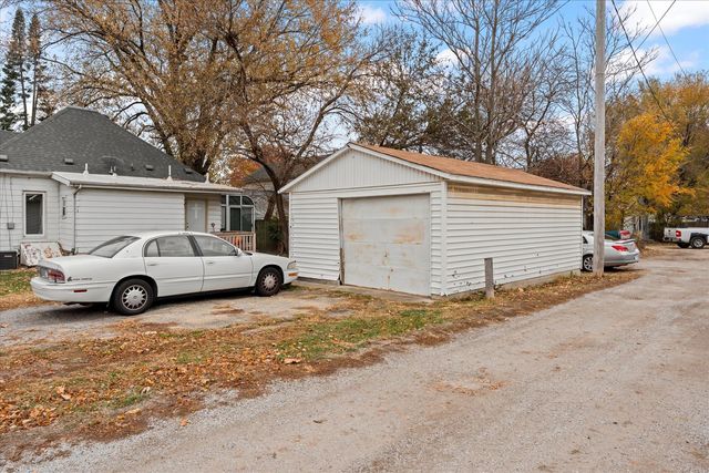 51 E Bradley Avenue, Champaign, IL 61820