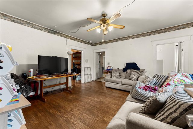 51 E Bradley Avenue, Champaign, IL 61820