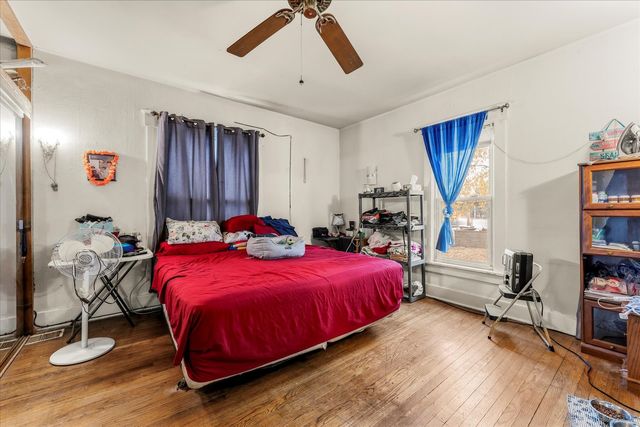 51 E Bradley Avenue, Champaign, IL 61820