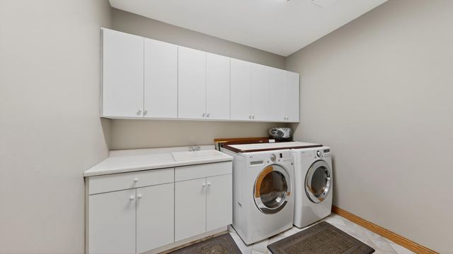 713 7th Street NW, Byron, MN 55920