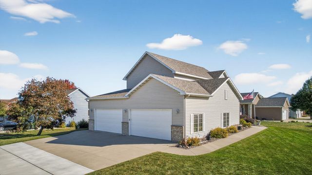 713 7th Street NW, Byron, MN 55920