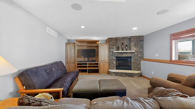 713 7th Street NW, Byron, MN 55920