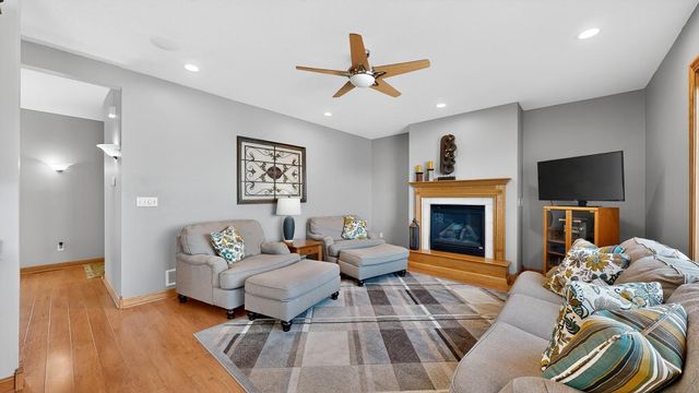 713 7th Street NW, Byron, MN 55920