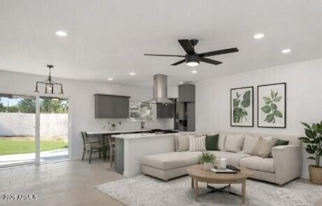 2601 E HARVARD Street E, Phoenix, AZ 85008