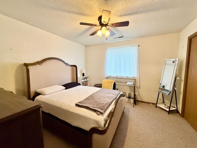 203 5th Street 4, Coralville, IA 52241