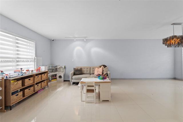 7161 SW 55th Terrace W, Miami, FL 33155