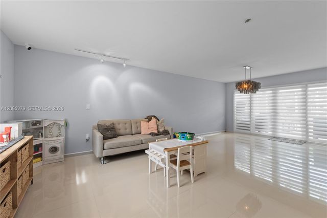 7161 SW 55th Terrace W, Miami, FL 33155