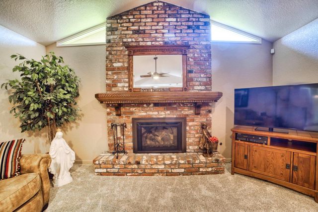 409 California Avenue, Madera, CA 93637