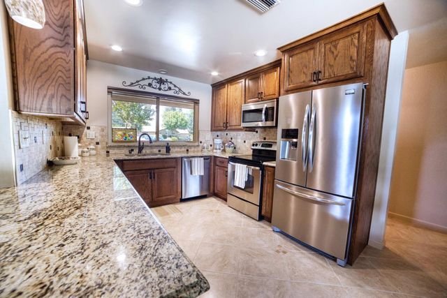 409 California Avenue, Madera, CA 93637