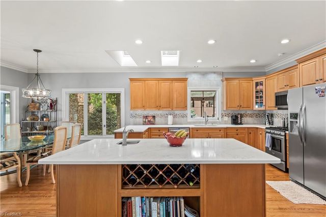 1553 Waterford Pointe Road, Lexington, NC 27292