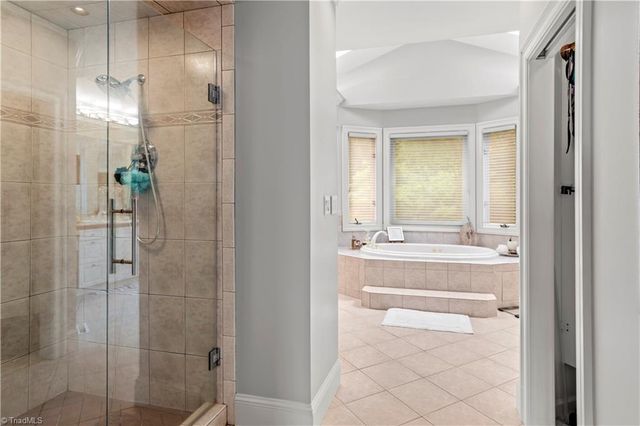 1553 Waterford Pointe Road, Lexington, NC 27292