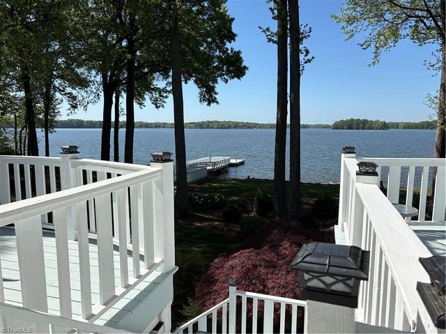 1553 Waterford Pointe Road, Lexington, NC 27292