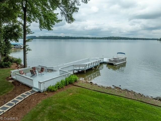 1553 Waterford Pointe Road, Lexington, NC 27292