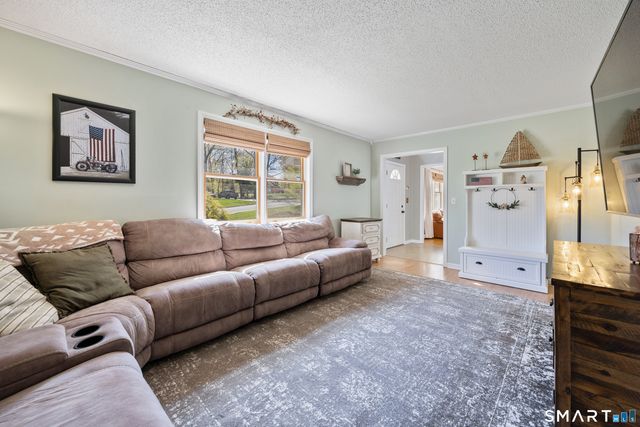 16 Stephen Court, Prospect, CT 06712