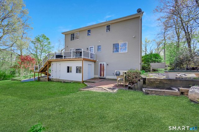 16 Stephen Court, Prospect, CT 06712
