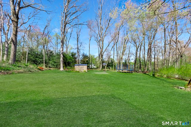 16 Stephen Court, Prospect, CT 06712