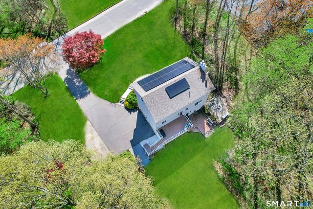 16 Stephen Court, Prospect, CT 06712