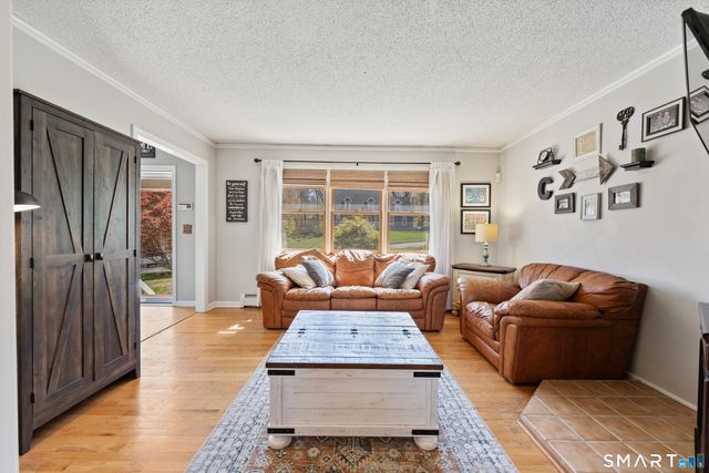 16 Stephen Court, Prospect, CT 06712
