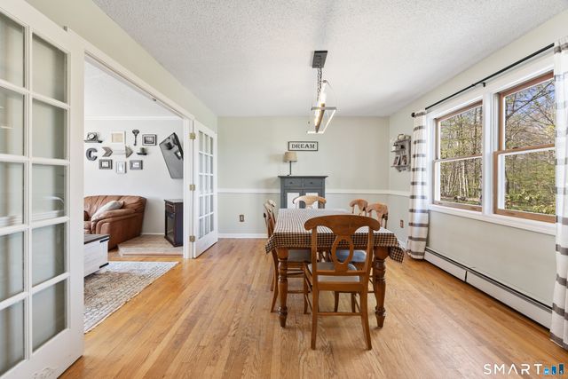 16 Stephen Court, Prospect, CT 06712
