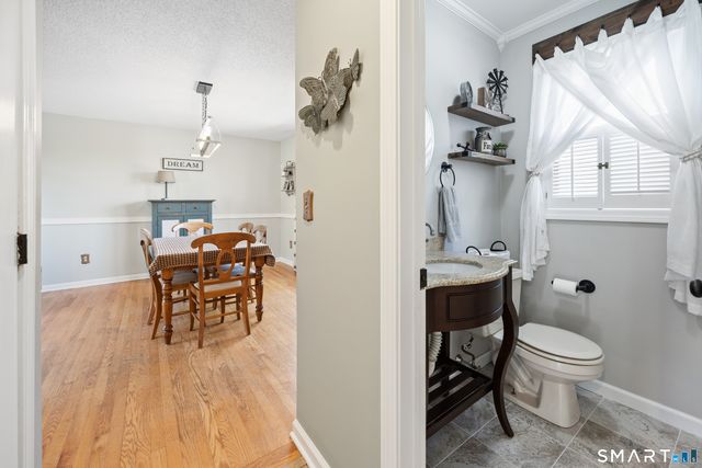 16 Stephen Court, Prospect, CT 06712