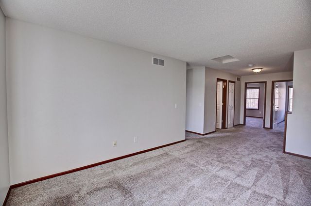 1755 117th Avenue NE, Blaine, MN 55449