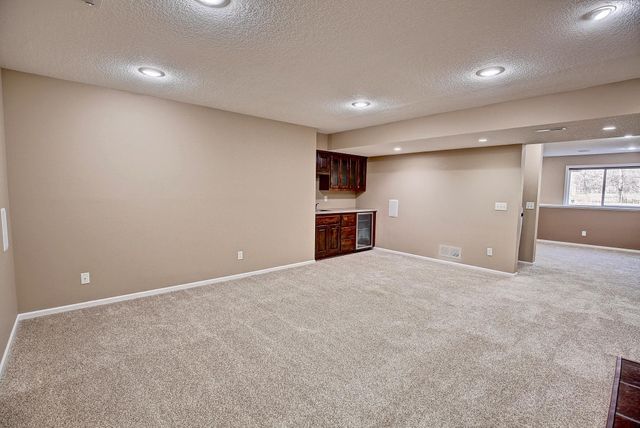 1755 117th Avenue NE, Blaine, MN 55449