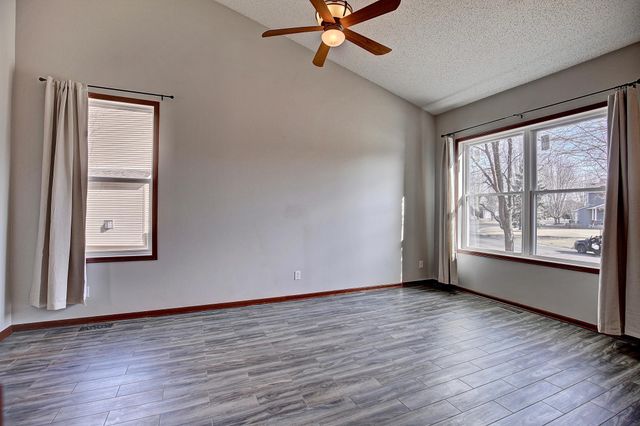 1755 117th Avenue NE, Blaine, MN 55449