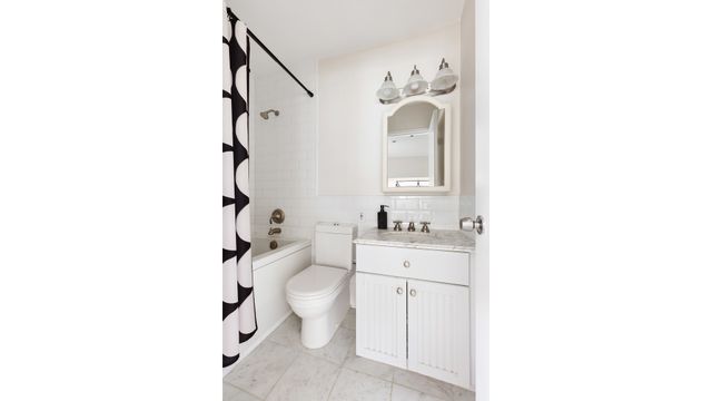 77 Bleecker St Apt 811, New York City, NY 10012