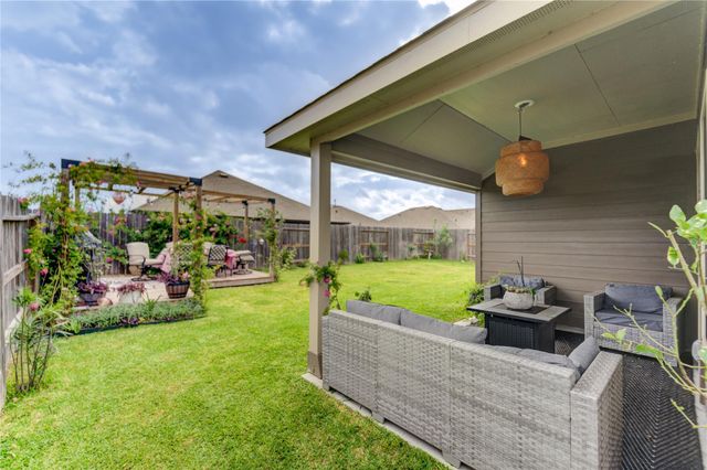 8015 Eagle Creek Lane, Richmond, TX 77469