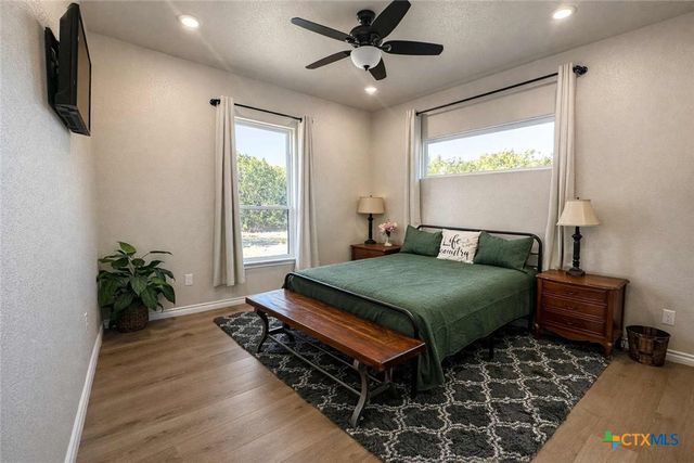 705 Indian Hills Road, Gatesville, TX 76528