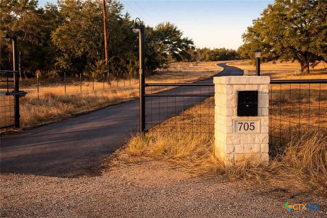 705 Indian Hills Road, Gatesville, TX 76528