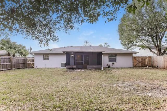 1517 KESTREL WAY, Brandon, FL 33511