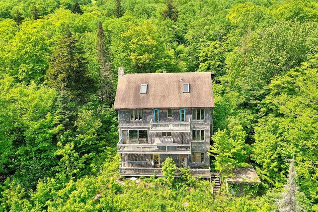 1300 Mountain Road, Ludlow, VT 05149
