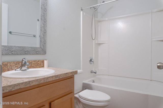 241 N ABERDEENSHIRE Drive, St. Johns, FL 32259