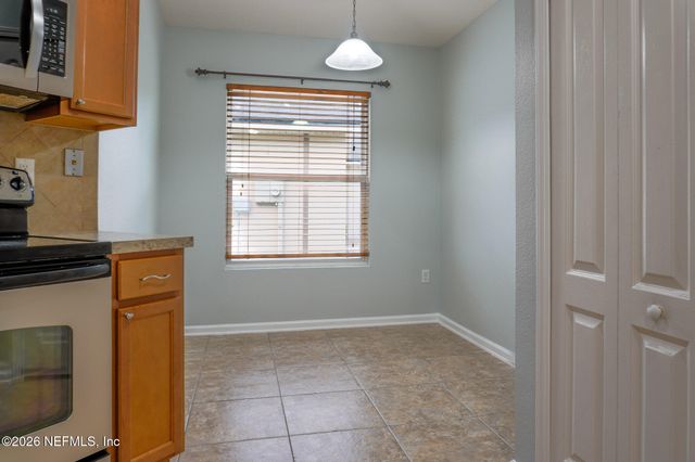 241 N ABERDEENSHIRE Drive, St. Johns, FL 32259