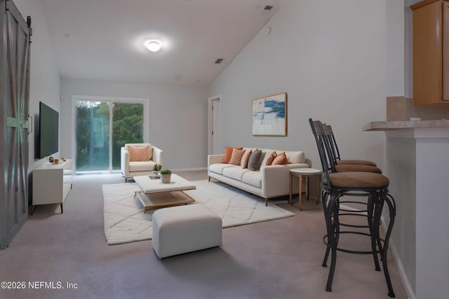 241 N ABERDEENSHIRE Drive, St. Johns, FL 32259