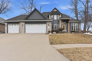 111 SHORELINE Drive, Carter Lake, IA 51510