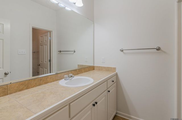 40423 Cross Ridge Ave, Gonzales, LA 70737