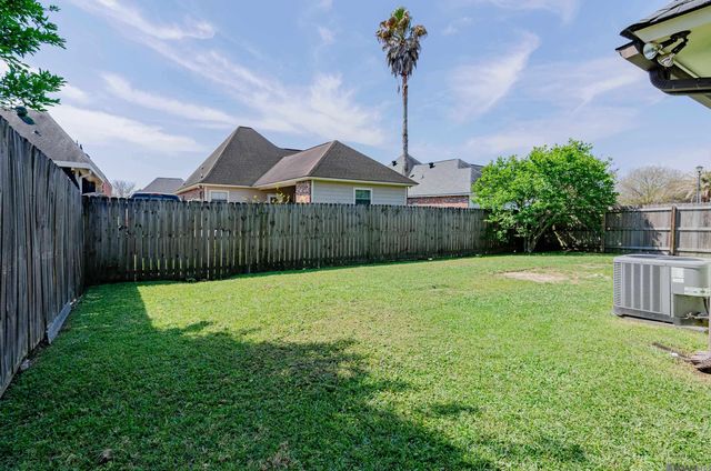 40423 Cross Ridge Ave, Gonzales, LA 70737