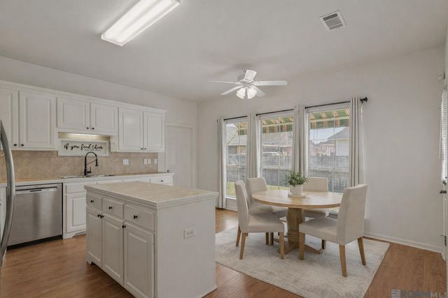 40423 Cross Ridge Ave, Gonzales, LA 70737