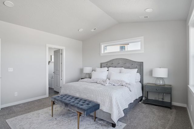 1500 S Moen Ct, Greenacres, WA 99016