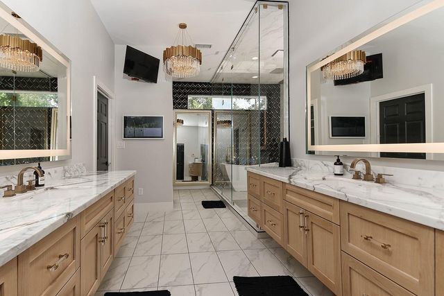 59 Huntsman's Horn Circle, The Woodlands, TX 77380