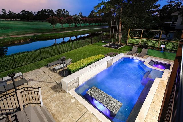 59 Huntsman's Horn Circle, The Woodlands, TX 77380