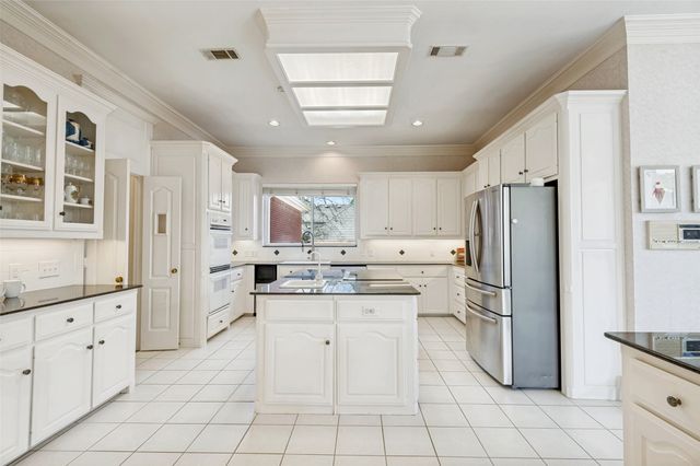 13211 George Street, Farmers Branch, TX 75234