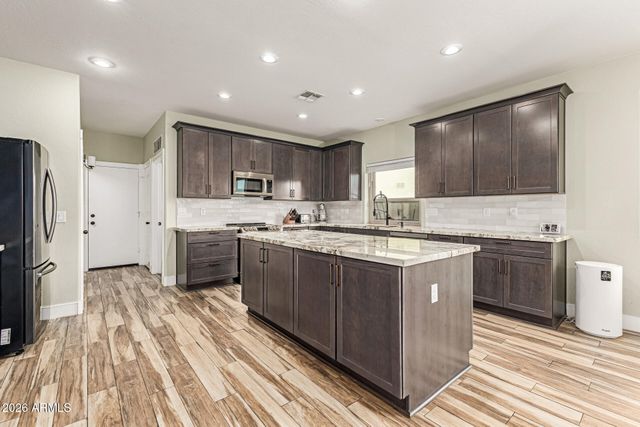 17729 W VOLTAIRE Street, Surprise, AZ 85388