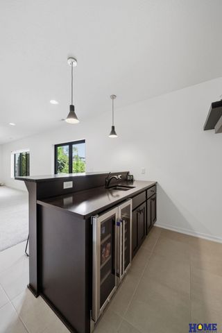 7910 S 66th Street, Lincoln, NE 68516